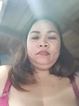 Sweetlorie_83 live cam preview