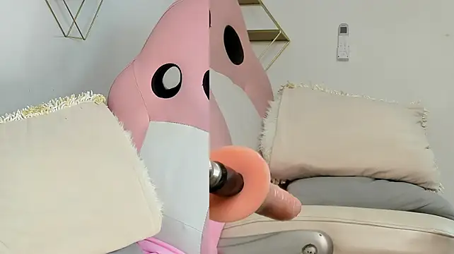 CharloteEvans__