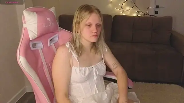 Lilly-Jhonas live cam preview