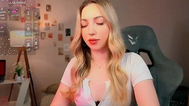 BellaLynny live cam preview