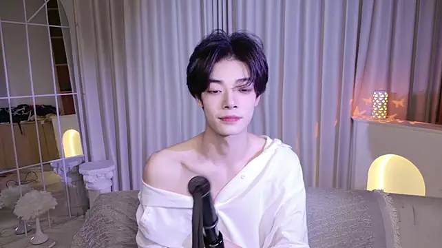 XiaoZeouba live cam preview
