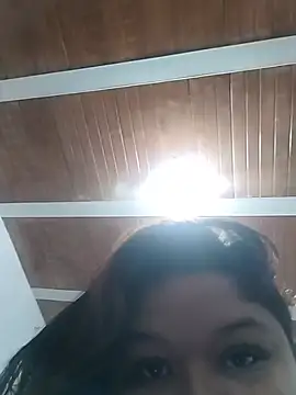 Curvylam live cam preview