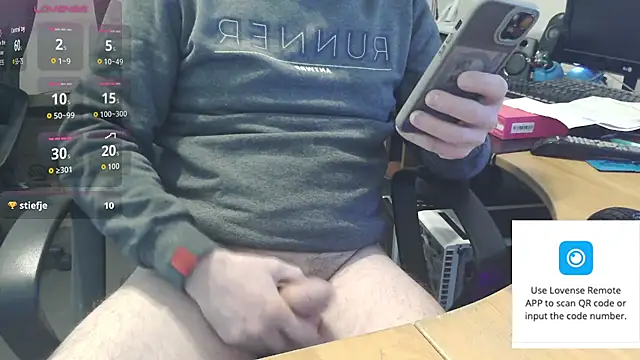 VinGeileboy34 live cam preview
