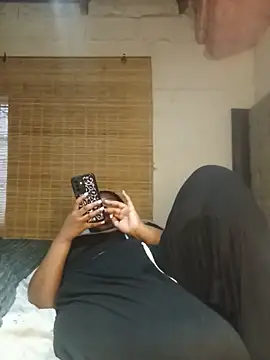 AaliyahBlackXO live cam preview