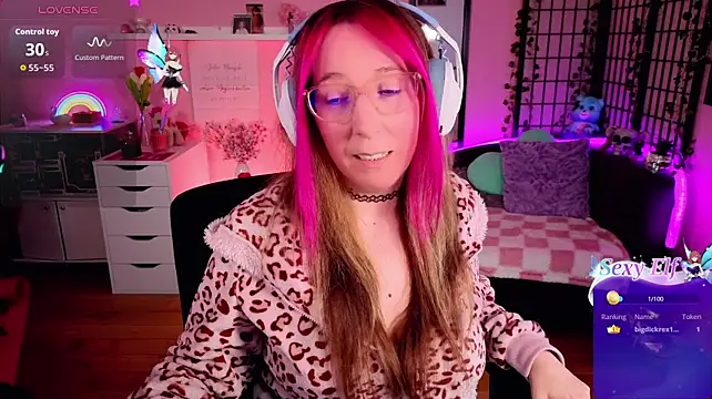 JustKerry live cam preview
