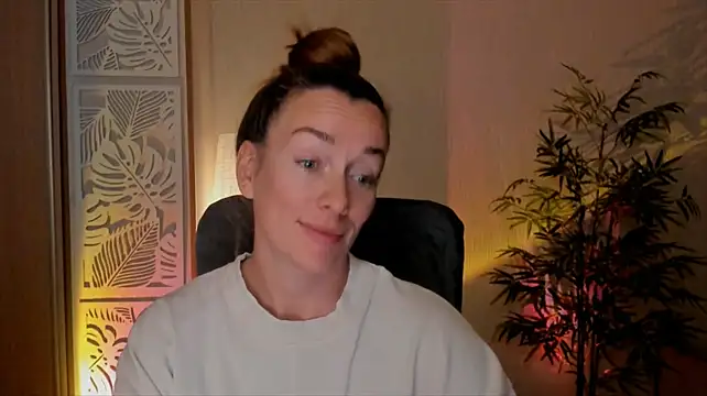 RebeccaMartinez live cam preview