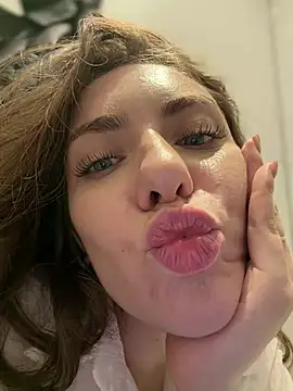 MariiD webcam