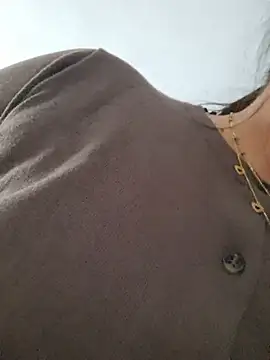 IsabelleCraft live cam preview