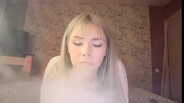 Alisa_Black_Star live cam on StripChat