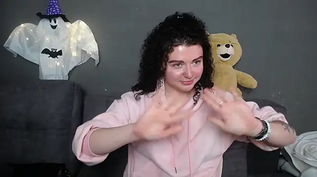 YuliaRewis_ live cam on StripChat