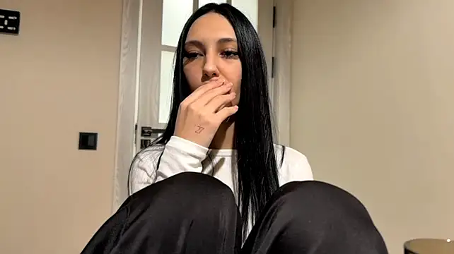 onachicalace (F teen) - kiss for u