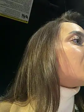 -AngelAri-