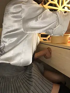 Writhing_First live cam preview