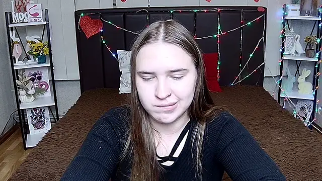 LauraHlot webcam