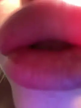 HugeBoobsAlice
