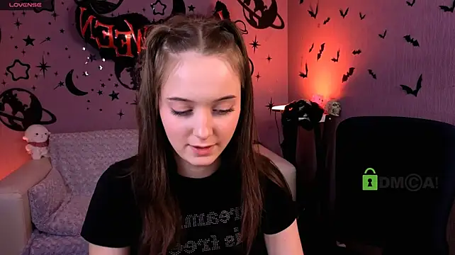 chloe_ley