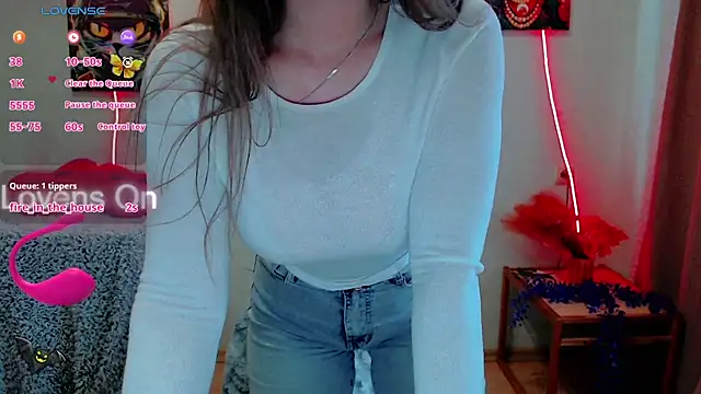 ElaraJons live cam preview