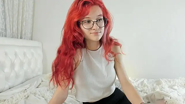 InternetGirlfriend live cam preview