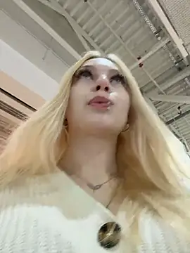 AngelinaTous