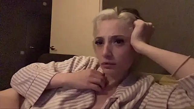 PriscillaOstlie live cam preview