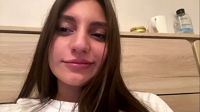KrystinaCorf live cam preview