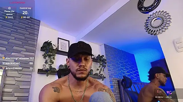 ARON_TAYLER01 live cam preview