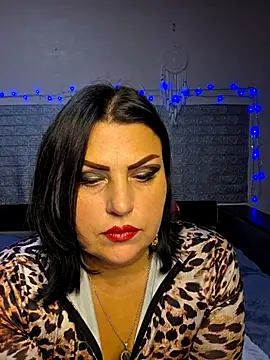 kataleya94 tease cum show