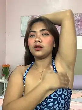 YaraSmith live cam on StripChat