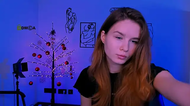 angie_foxy1