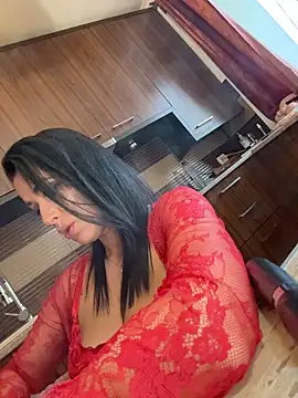 Hotmomcheckk_ live cam on StripChat