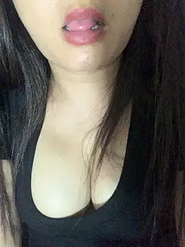 dgggg12345 live cam on StripChat