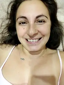 ShelaDiass live cam preview