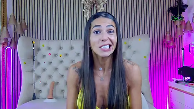 PlayfulShow live cam preview
