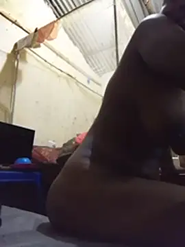 queen-jacky live cam preview