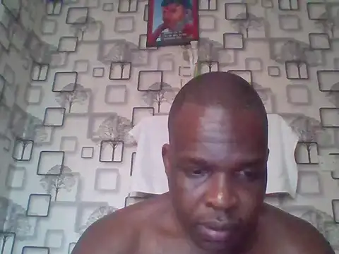 Chumba_001 live cam on StripChat