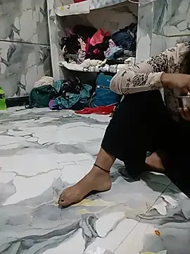 model220021 live cam preview