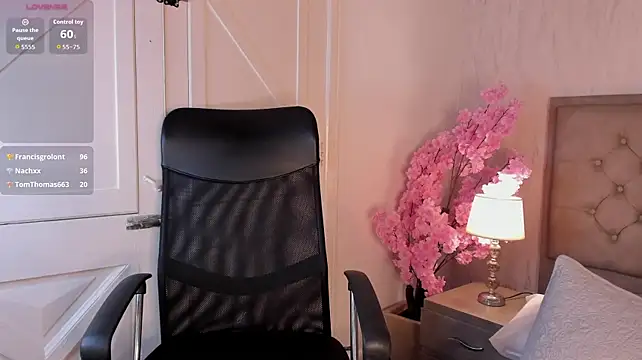 Sienna_brunette live cam preview