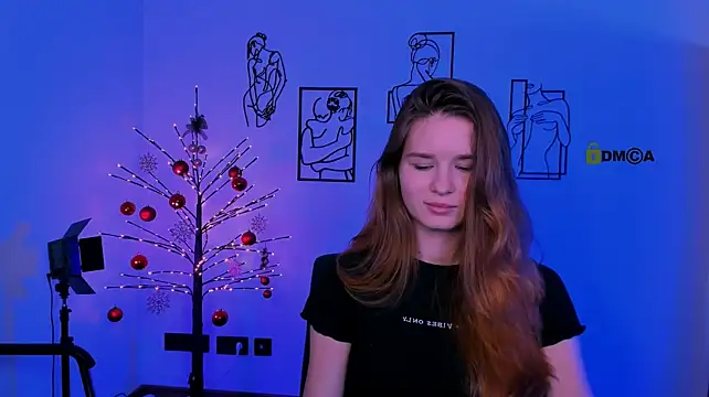 angie_foxy1