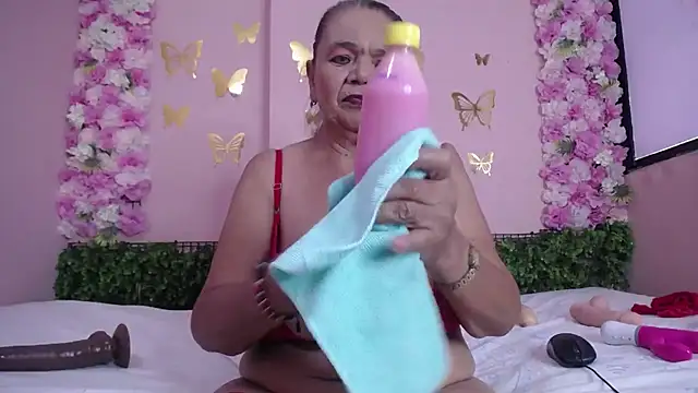 grandmother_milf