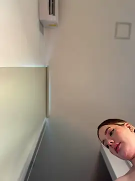 NicoleCut