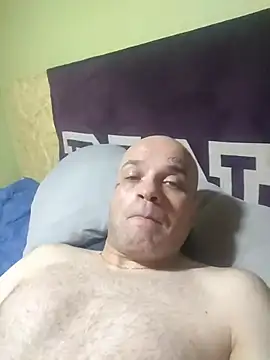 Chris_12_ live cam preview