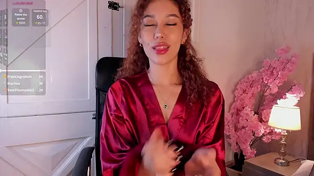 Sienna_brunette live cam preview