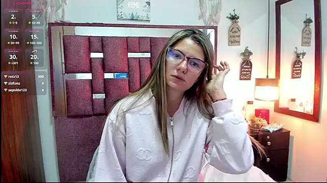sofy_bonnet1 live cam on StripChat
