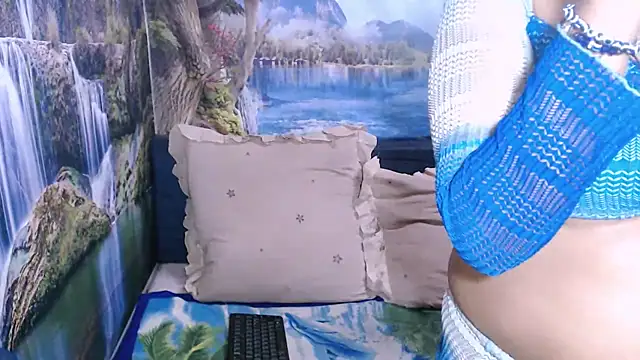 indianaqua live cam on StripChat