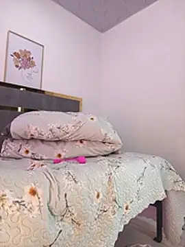 Mia_babee_