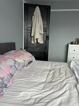 Blondnboujee53