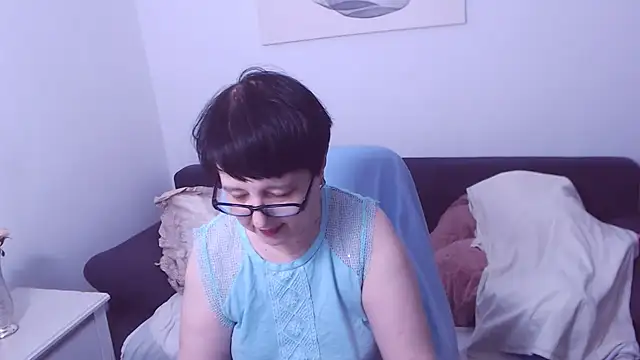 ChristaRose live cam on StripChat