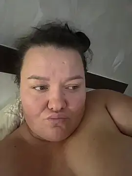 SunnyLeila2101 live cam preview