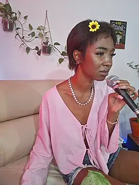 LulumiBloom live cam preview