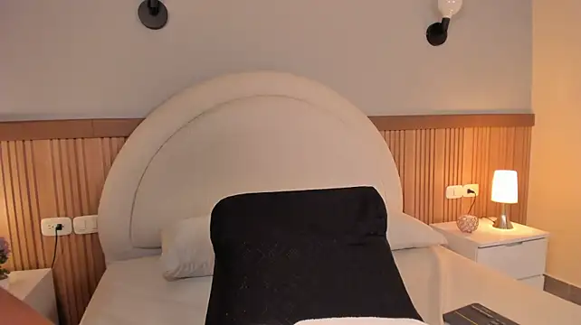 Eva_bigboobs live cam preview